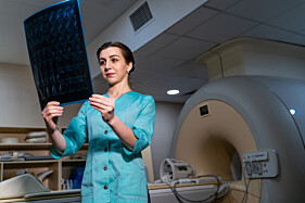 RESSONÂNCIA MAGNÉTICA BACIA (ARTICULAÇÕES SACROILÍACAS)